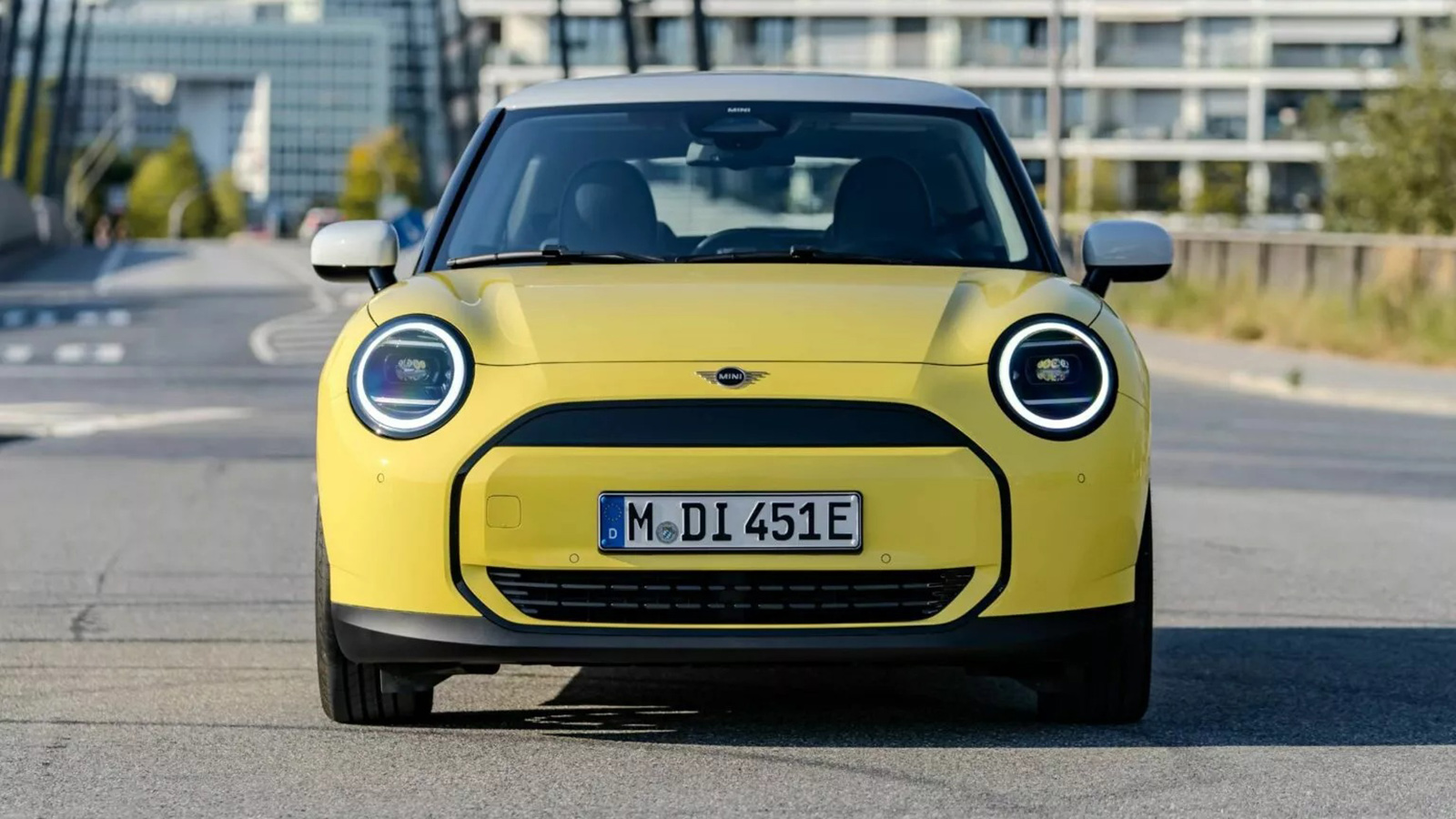 Το νέο MINI Cooper E σε έκδοση Classic